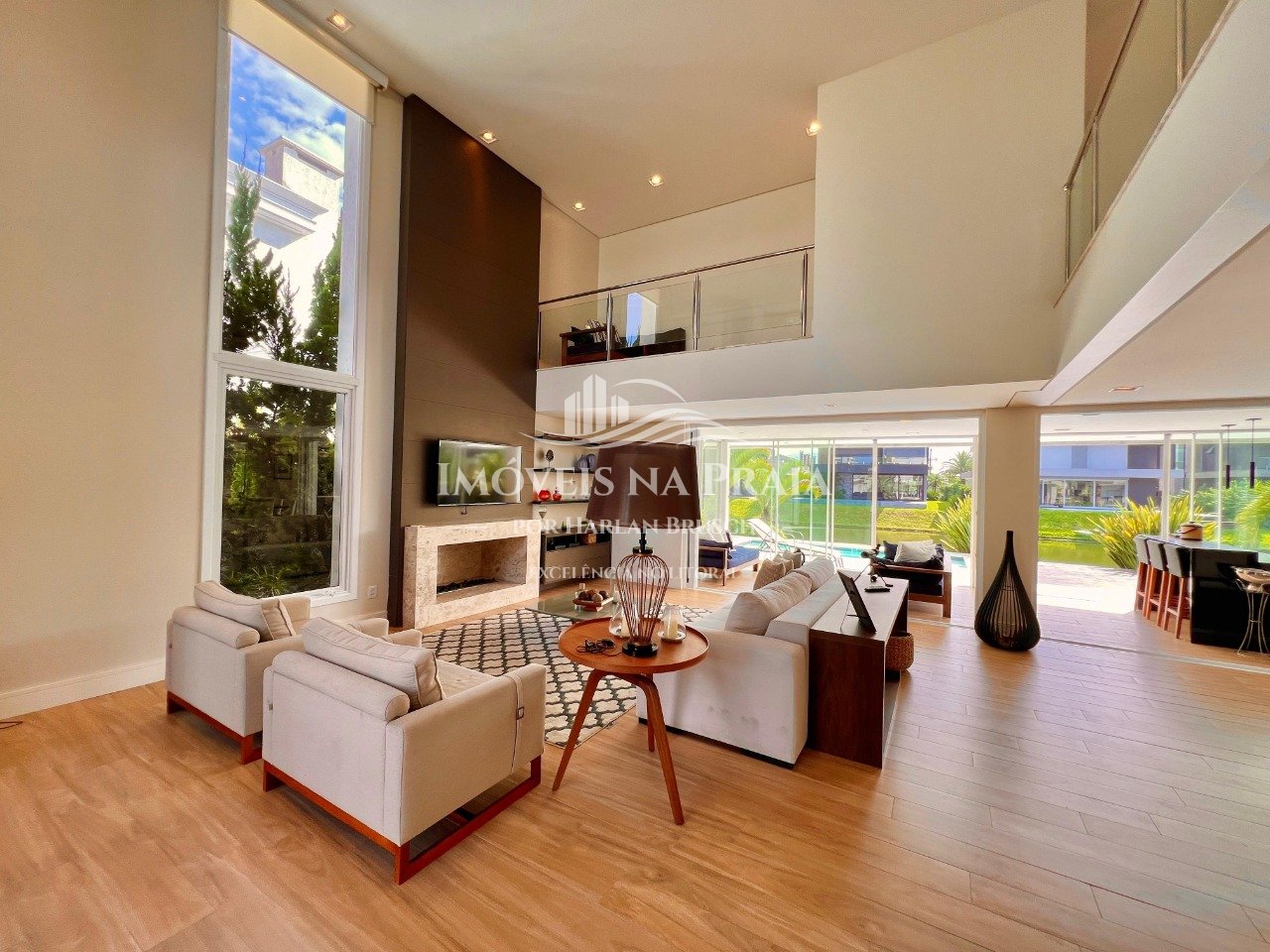 Foto 5 — Casa em Condomínio 4 Dormitório(s) Bairro Celebrat