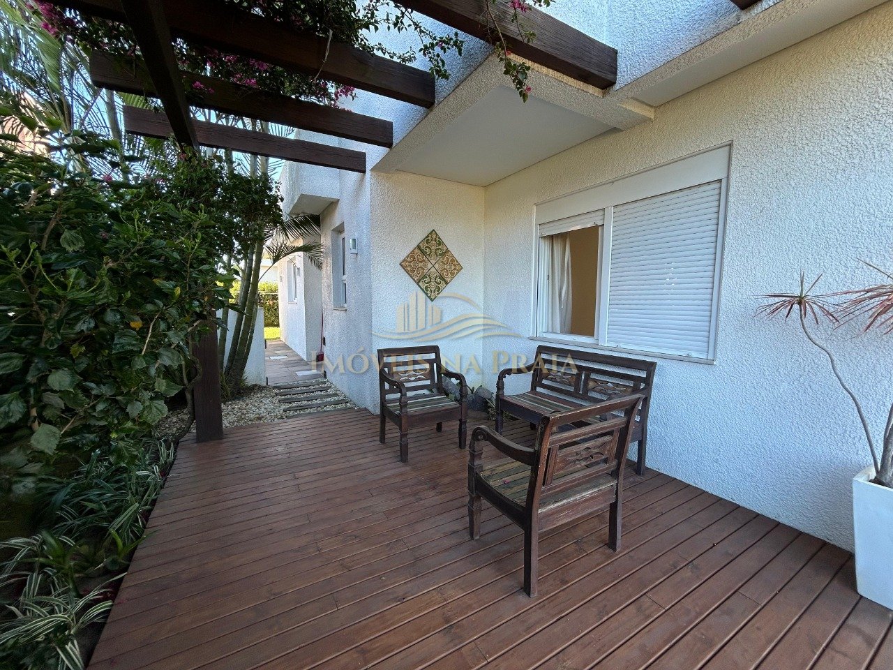 Foto 3 — Casa em Condomínio no Quintas do Lago.