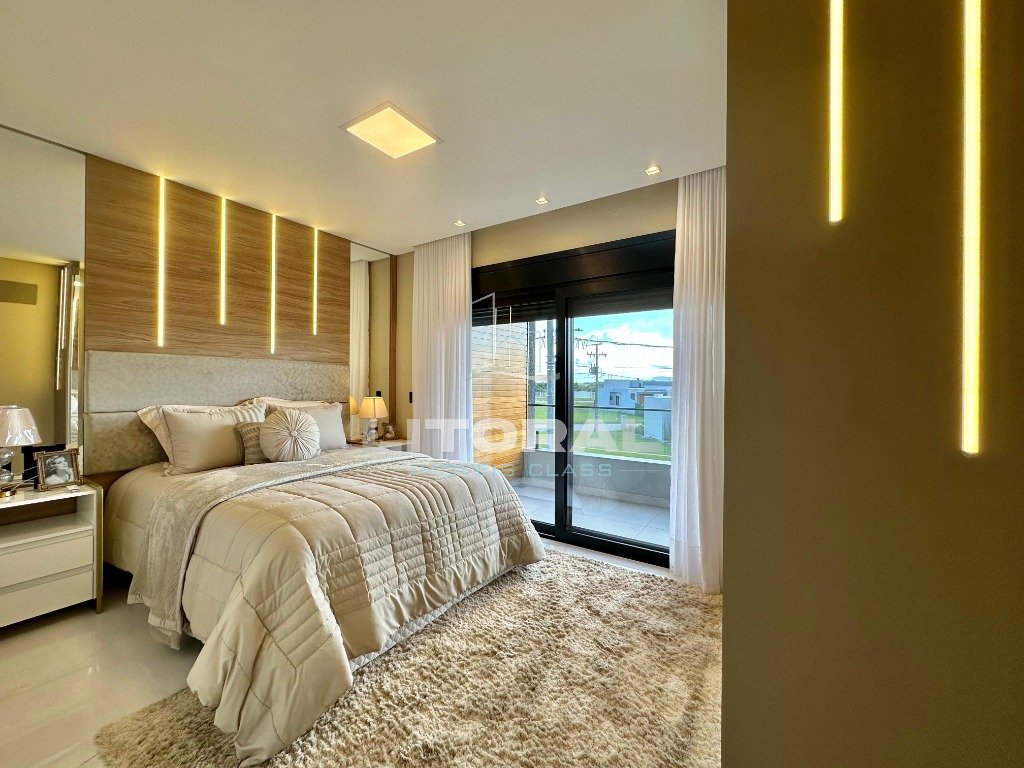 Foto 13 — Casa em Condomínio 4 Dormitório(s) Bairro Terrassu