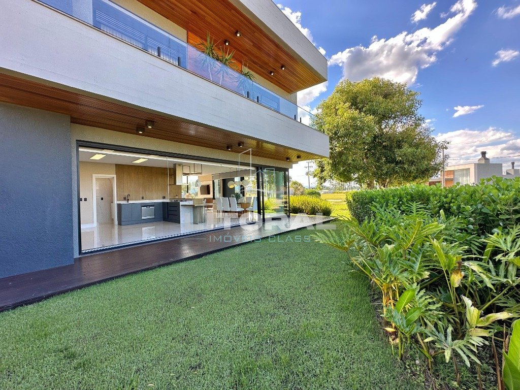 Foto 7 — Casa em Condomínio 4 Dormitório(s) Bairro Terrassu