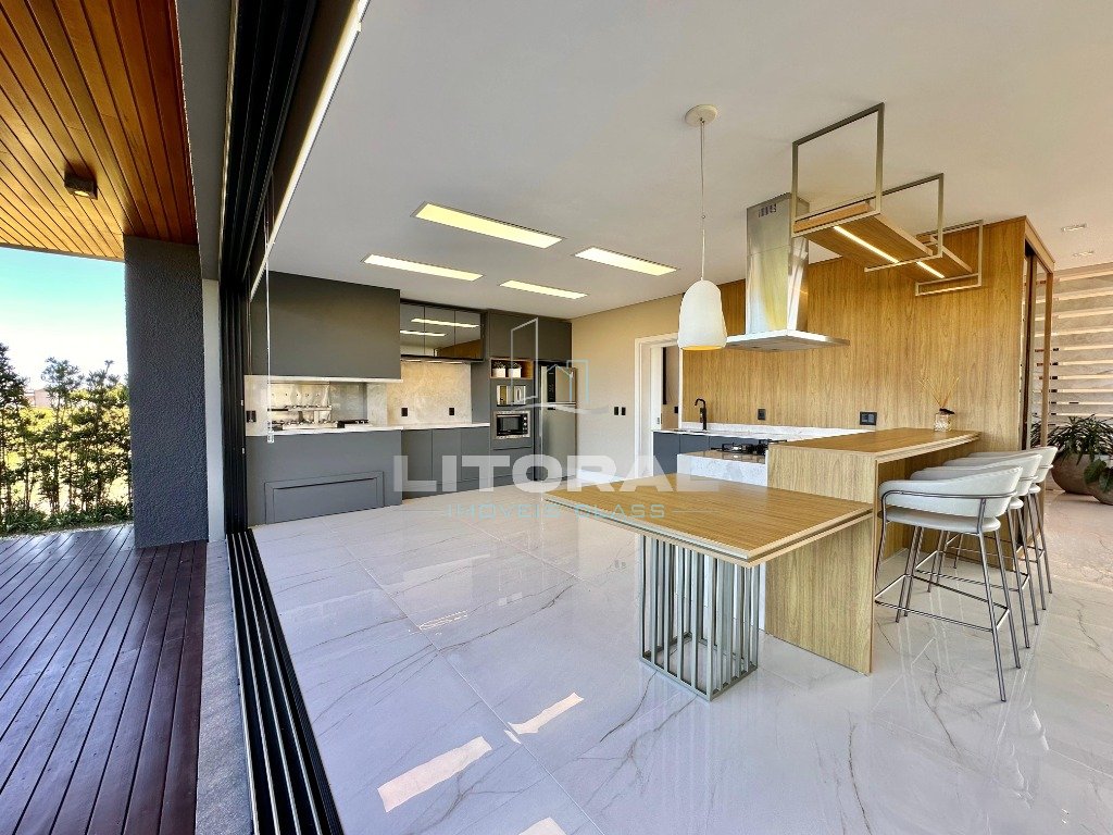 Foto 5 — Casa em Condomínio 4 Dormitório(s) Bairro Terrassu