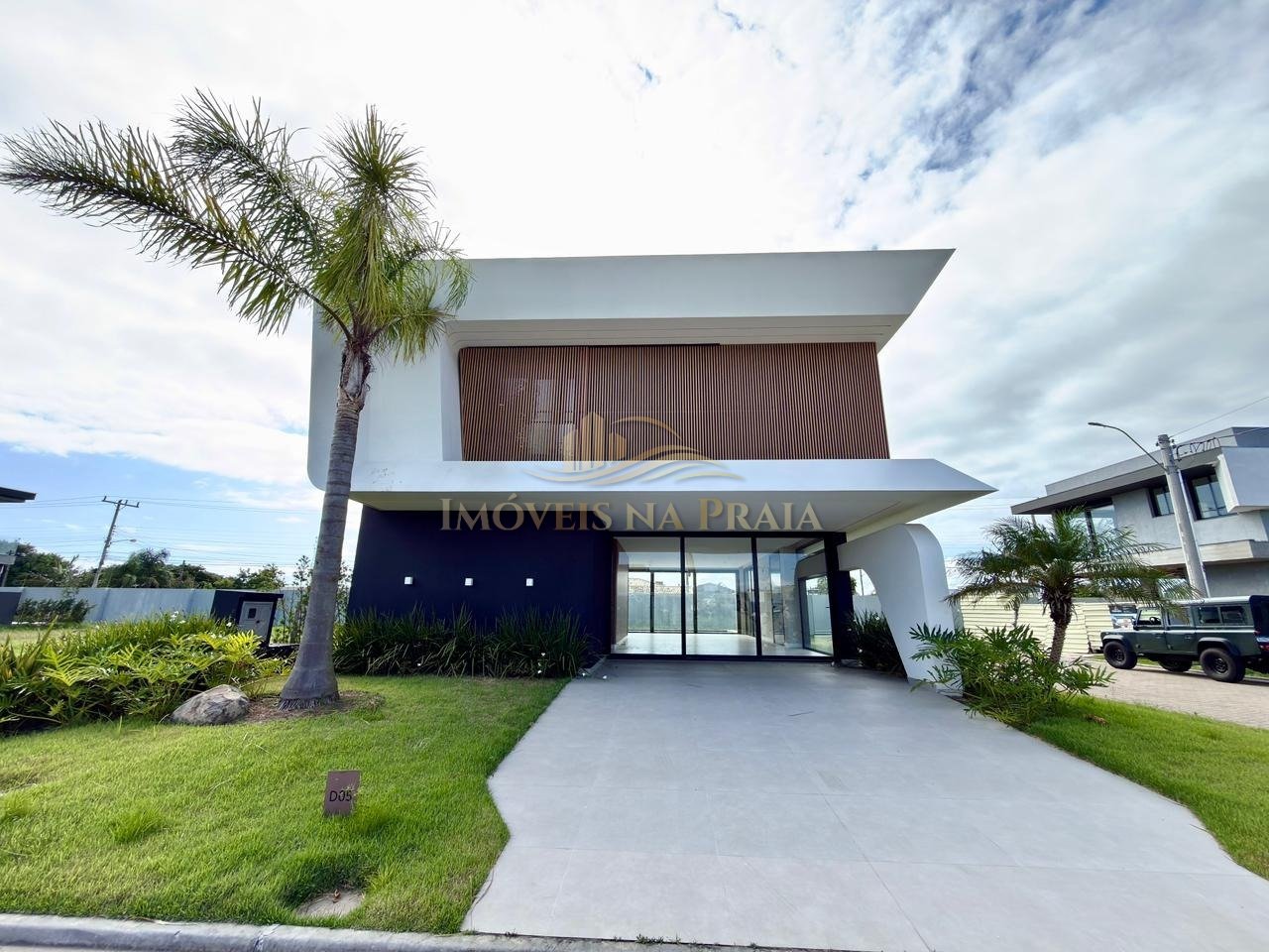 Casa em Condomínio 4 dormitórios no bairro Amare