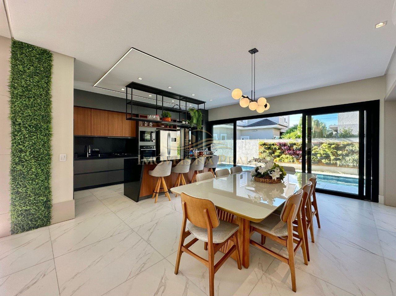 Foto 10 — Casa em Condomínio 4 Dormitório(s) Bairro Quintas