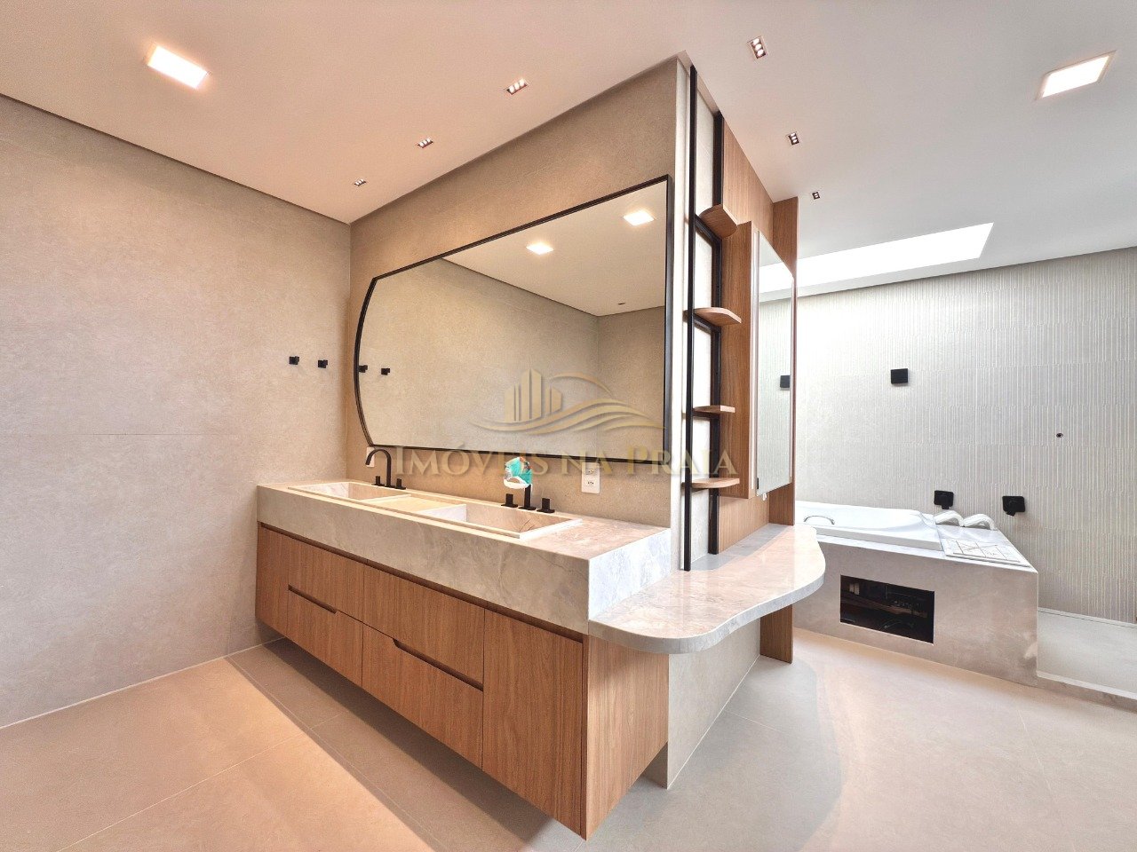 Foto 47 — Casa em Condomínio 6 Dormitório(s) Bairro Enseada