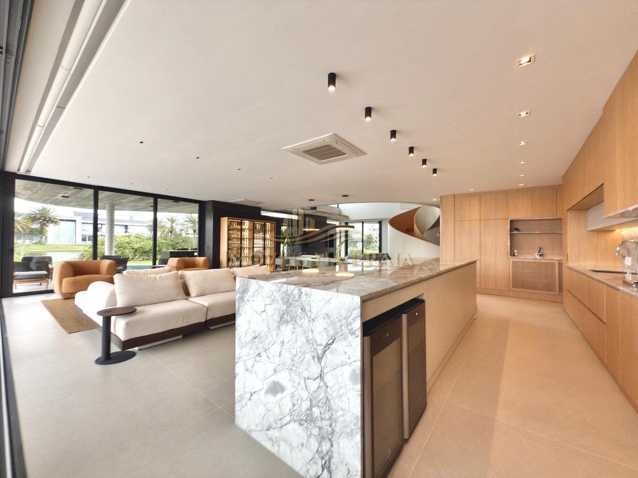 Foto 16 — Casa em Condomínio 6 Dormitório(s) Bairro Enseada