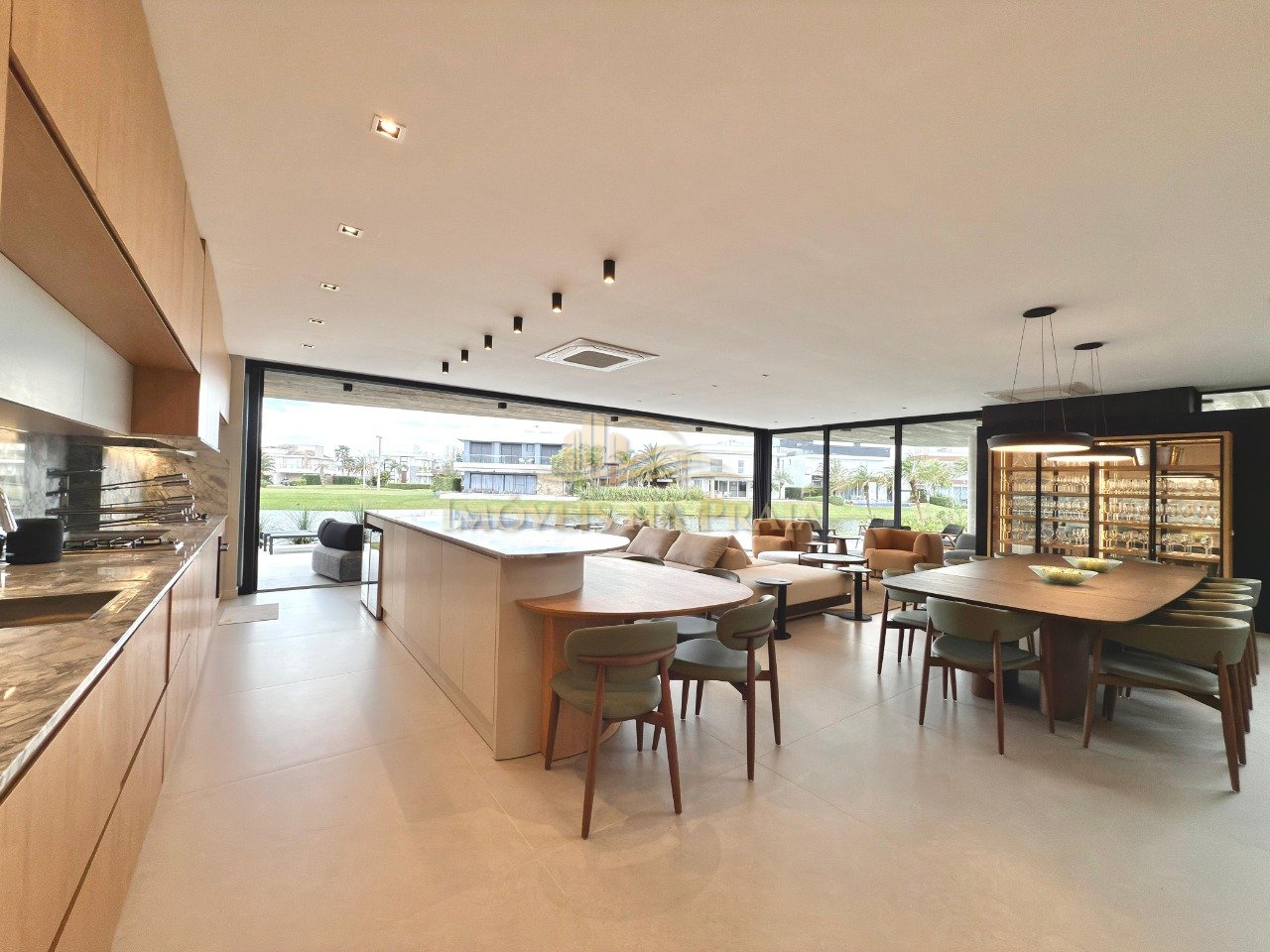 Foto 12 — Casa em Condomínio 6 Dormitório(s) Bairro Enseada