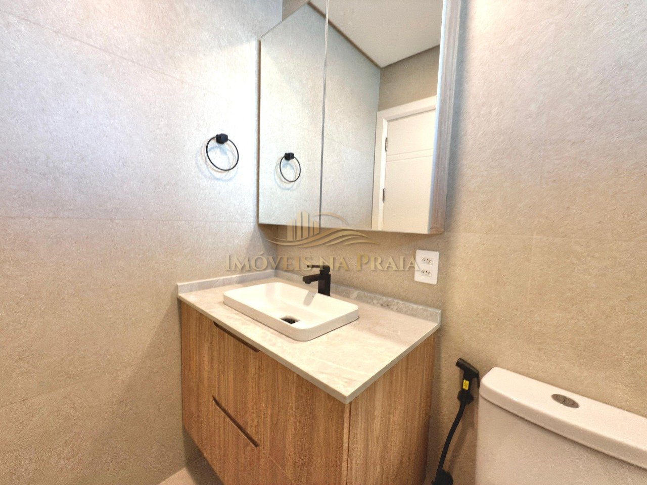 Foto 37 — Casa em Condomínio 6 Dormitório(s) Bairro Enseada