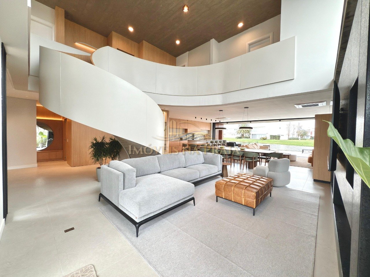 Foto 10 — Casa em Condomínio 6 Dormitório(s) Bairro Enseada