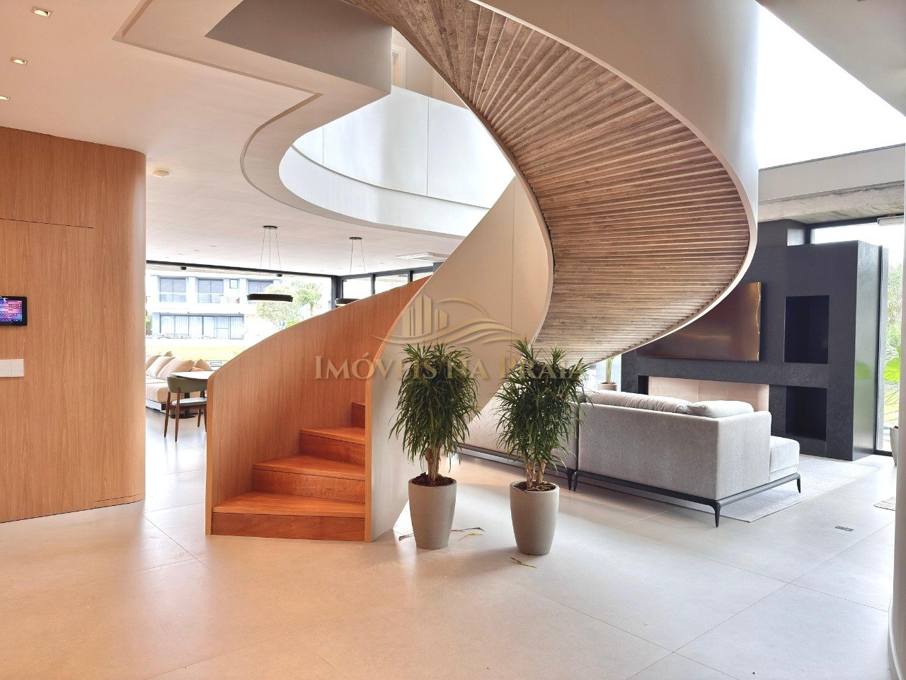 Foto 11 — Casa em Condomínio 6 Dormitório(s) Bairro Enseada