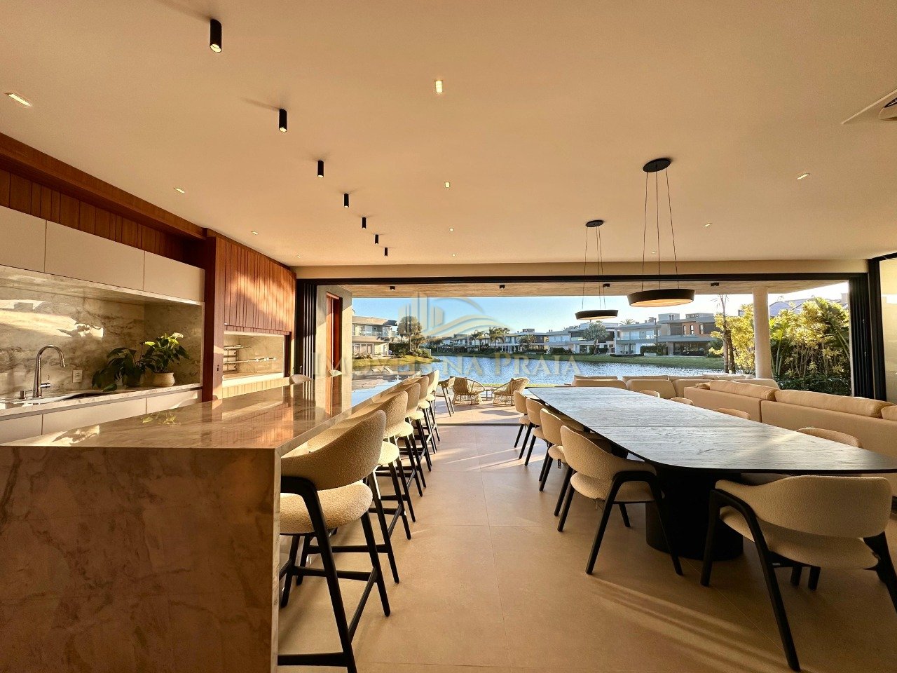 Foto 11 — Casa em Condomínio 6 Dormitório(s) Bairro Enseada