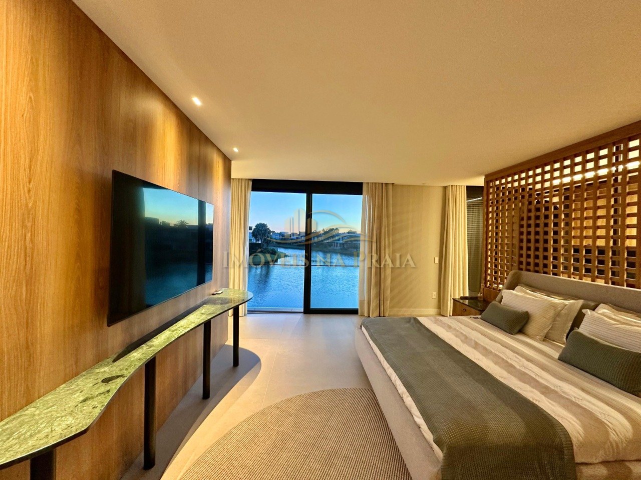 Foto 26 — Casa em Condomínio 6 Dormitório(s) Bairro Enseada