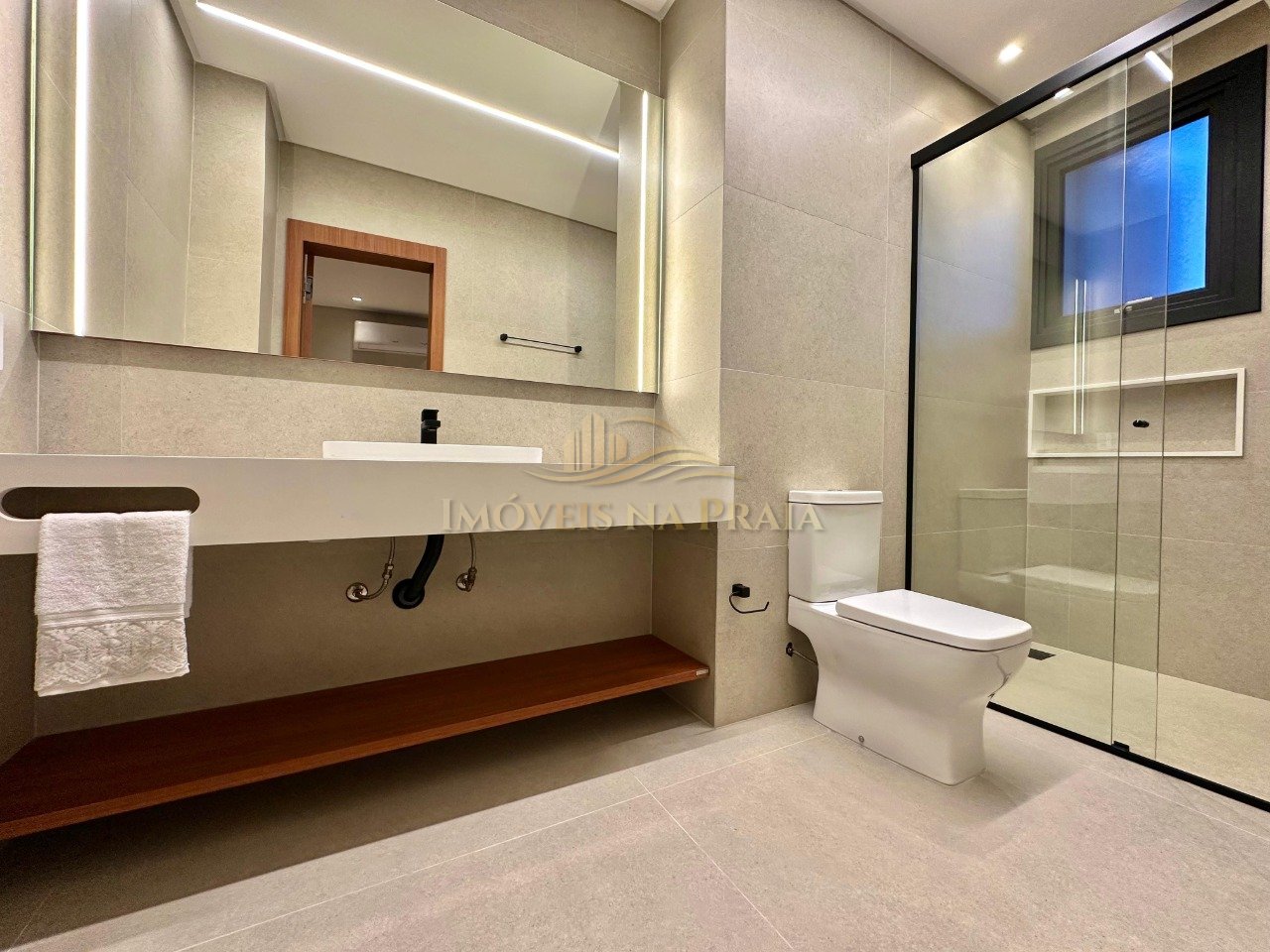 Foto 50 — Casa em Condomínio 6 Dormitório(s) Bairro Enseada