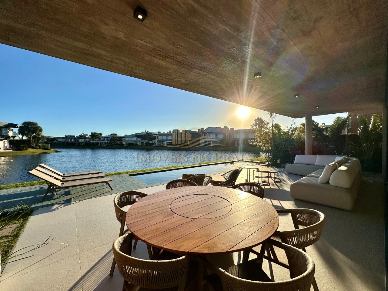 Foto 15 — Casa em Condomínio 6 Dormitório(s) Bairro Enseada