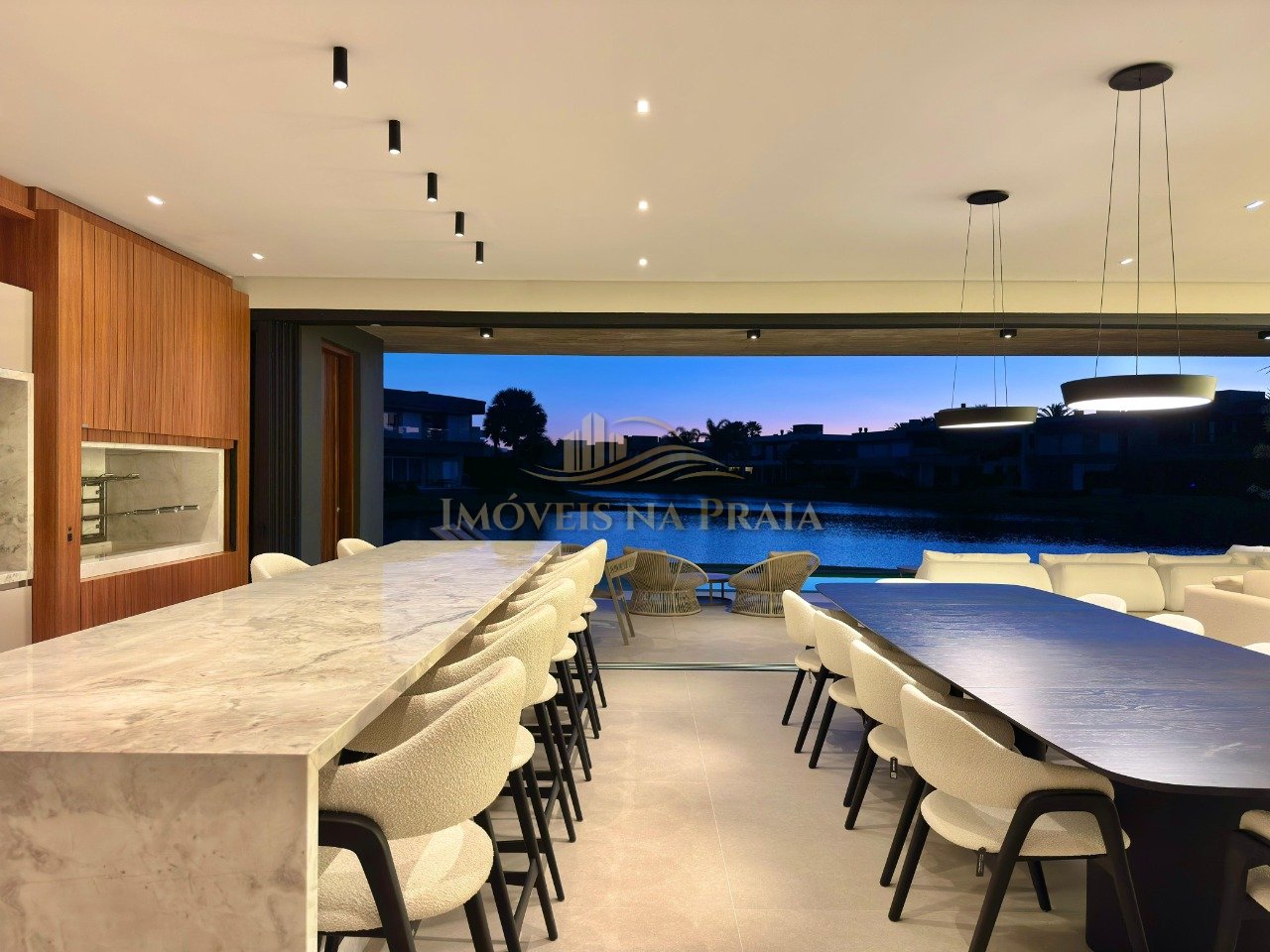 Foto 35 — Casa em Condomínio 6 Dormitório(s) Bairro Enseada