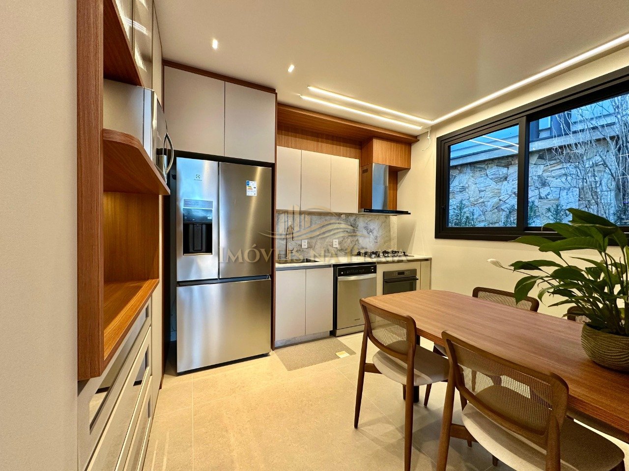 Foto 21 — Casa em Condomínio 6 Dormitório(s) Bairro Enseada