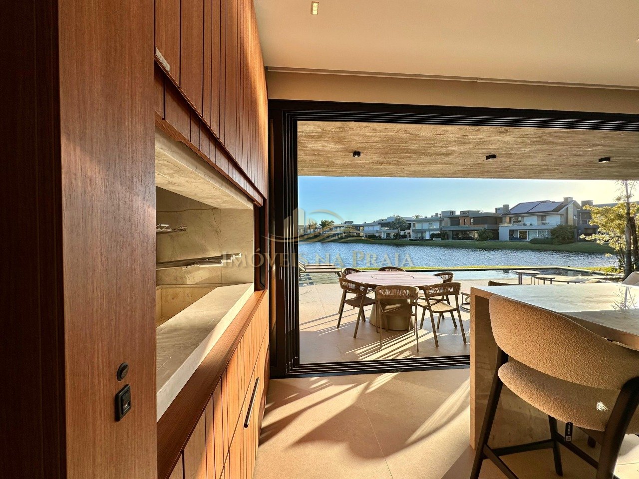 Foto 14 — Casa em Condomínio 6 Dormitório(s) Bairro Enseada