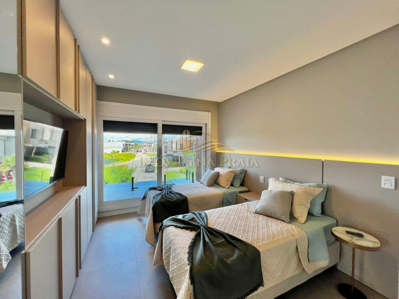 Foto 15 — Casa em Condomínio 5 Dormitório(s) Bairro Sunset