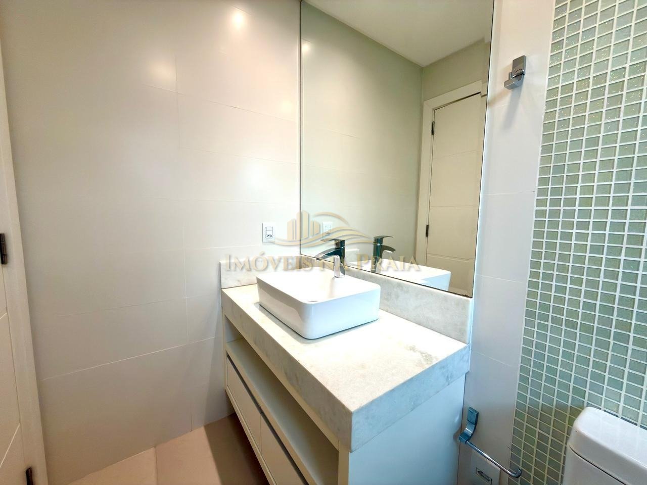 Foto 16 — Casa em Condomínio 4 Dormitório(s) Bairro Enseada