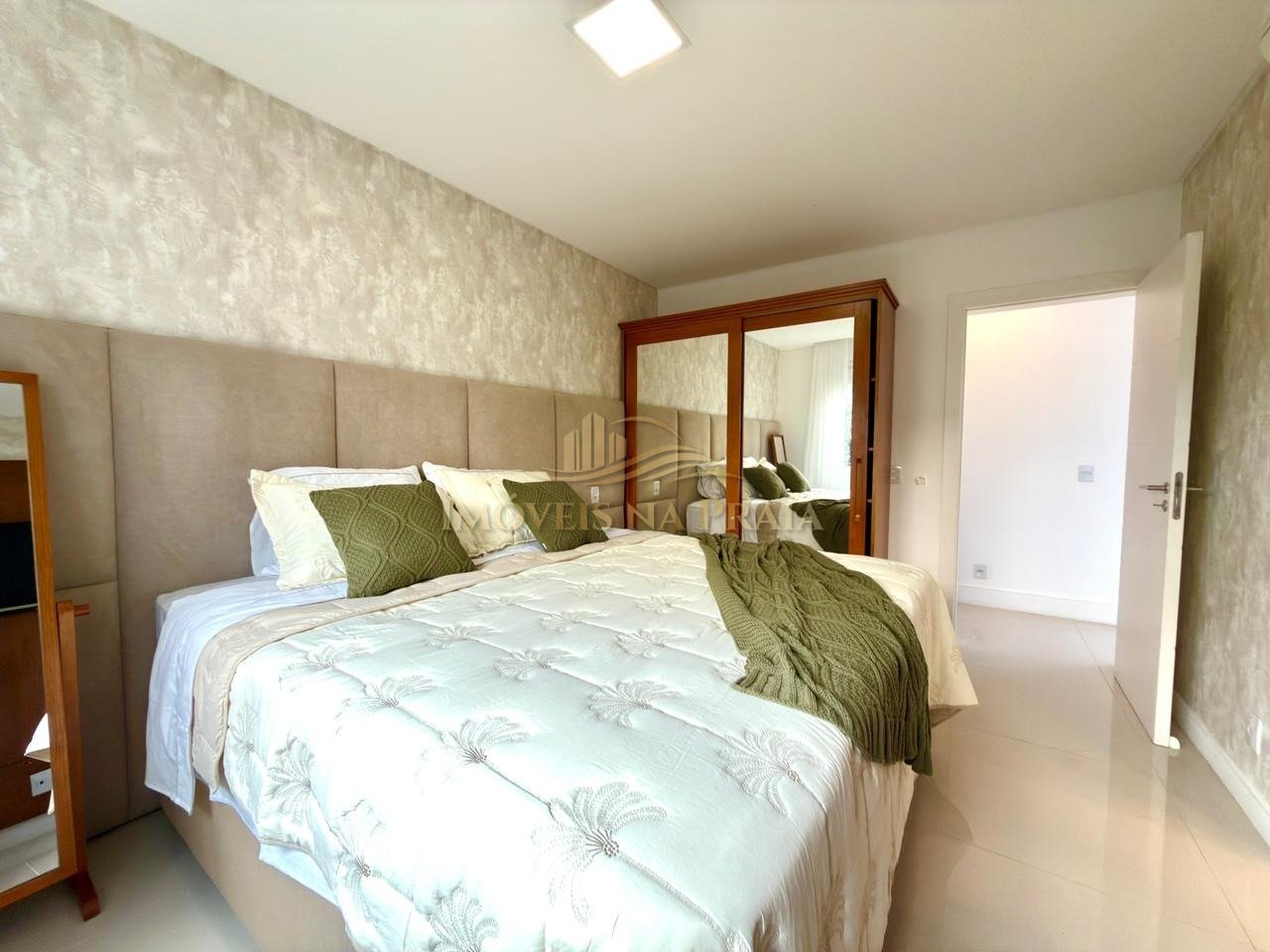 Foto 17 — Casa em Condomínio 4 Dormitório(s) Bairro Enseada