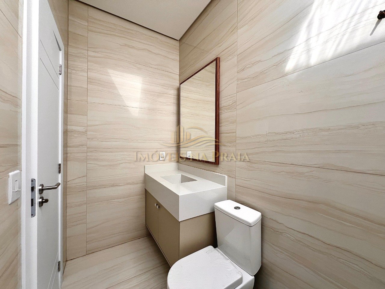 Foto 13 — Casa em Condomínio 4 Dormitório(s) Bairro Sunset