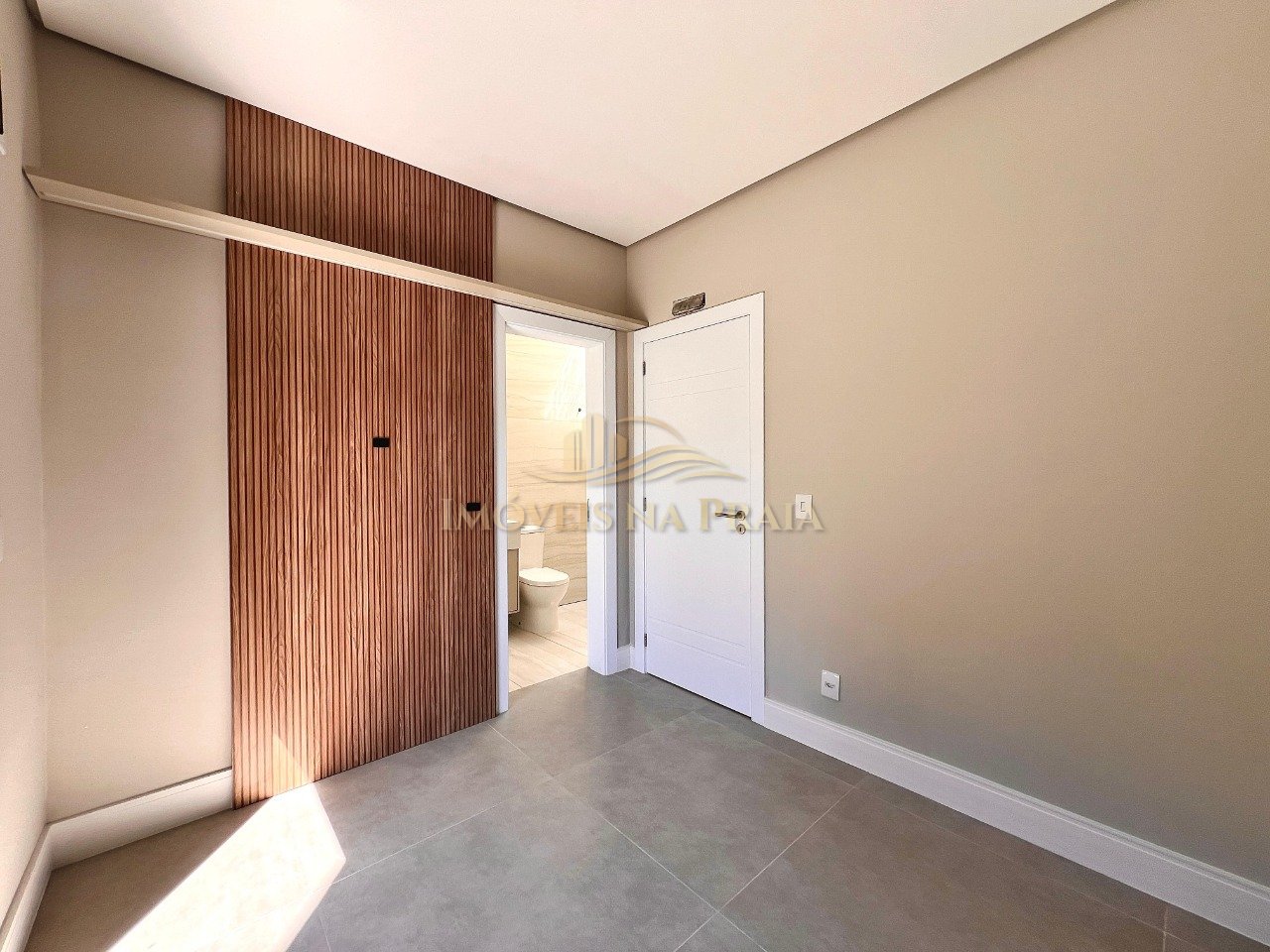 Foto 11 — Casa em Condomínio 4 Dormitório(s) Bairro Sunset