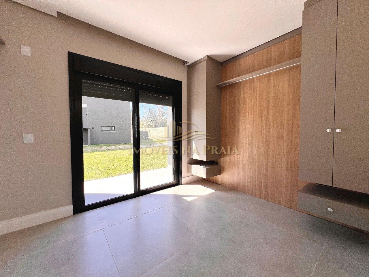 Foto 19 — Casa em Condomínio 4 Dormitório(s) Bairro Sunset