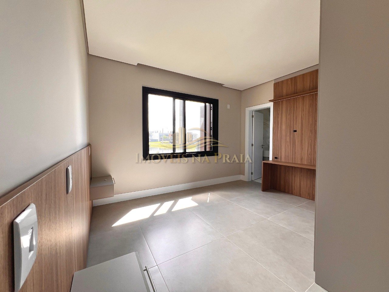 Foto 18 — Casa em Condomínio 4 Dormitório(s) Bairro Sunset