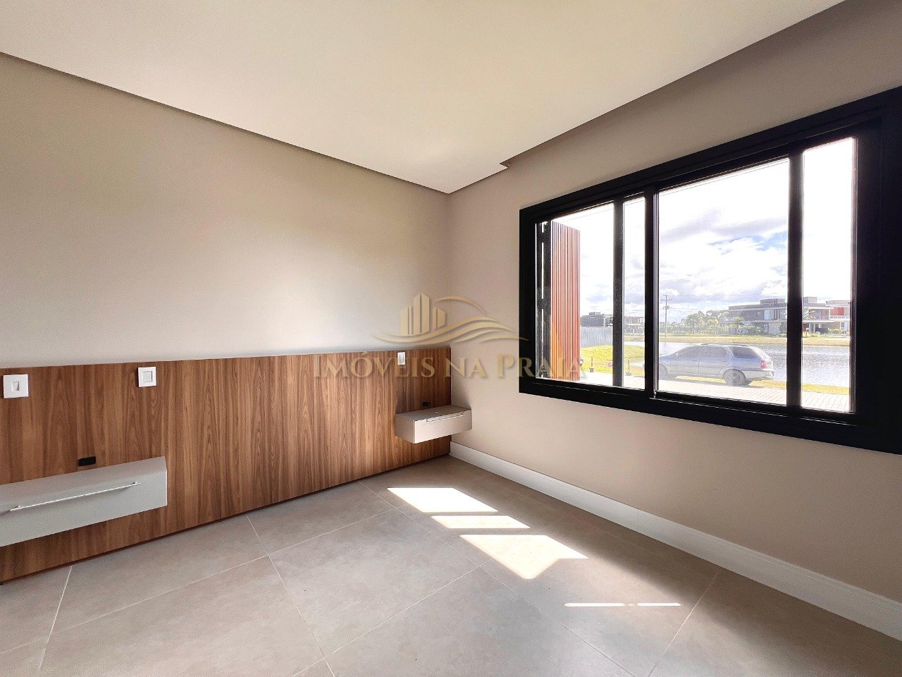 Foto 22 — Casa em Condomínio 4 Dormitório(s) Bairro Sunset