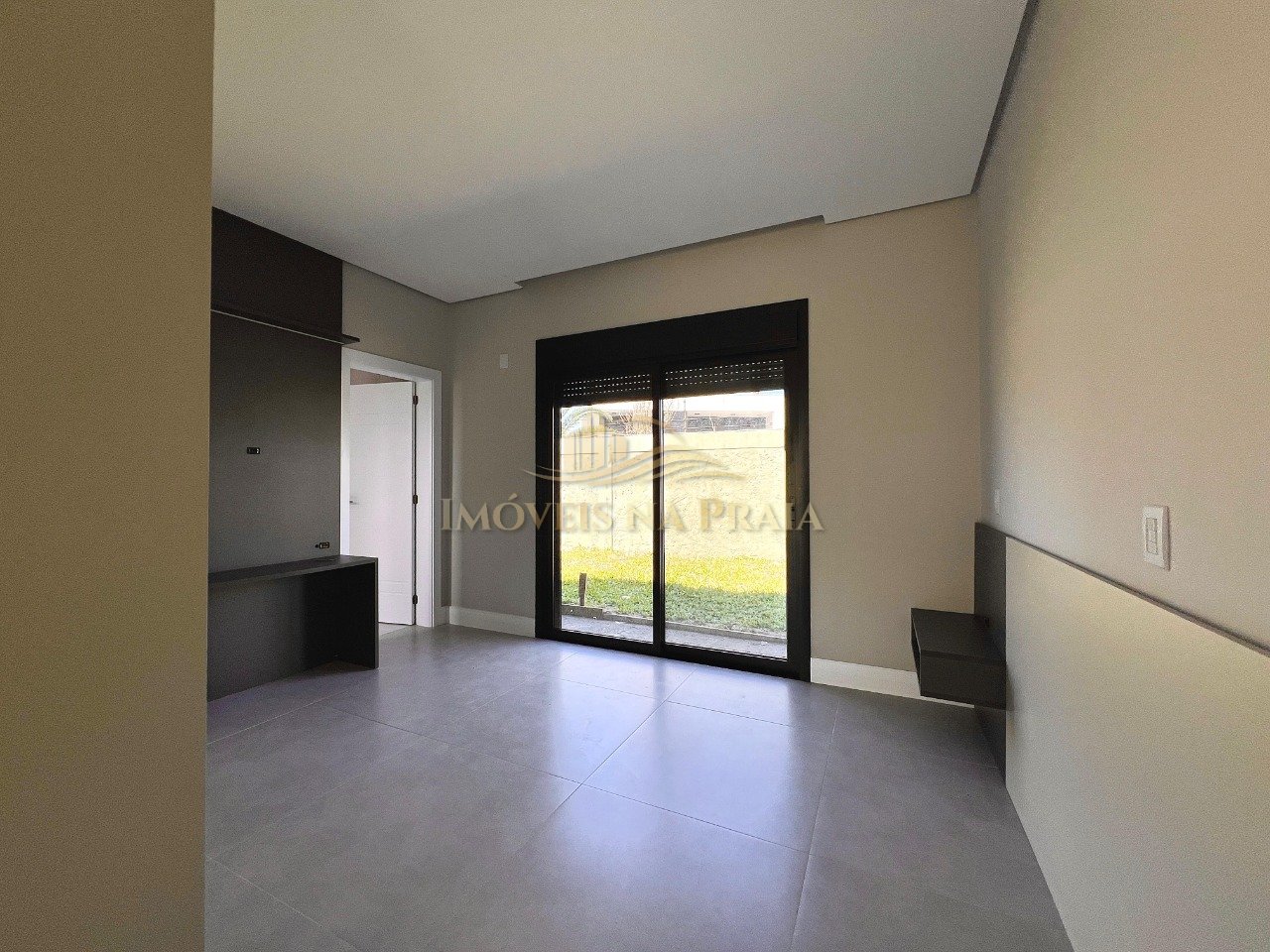 Foto 16 — Casa em Condomínio 4 Dormitório(s) Bairro Sunset