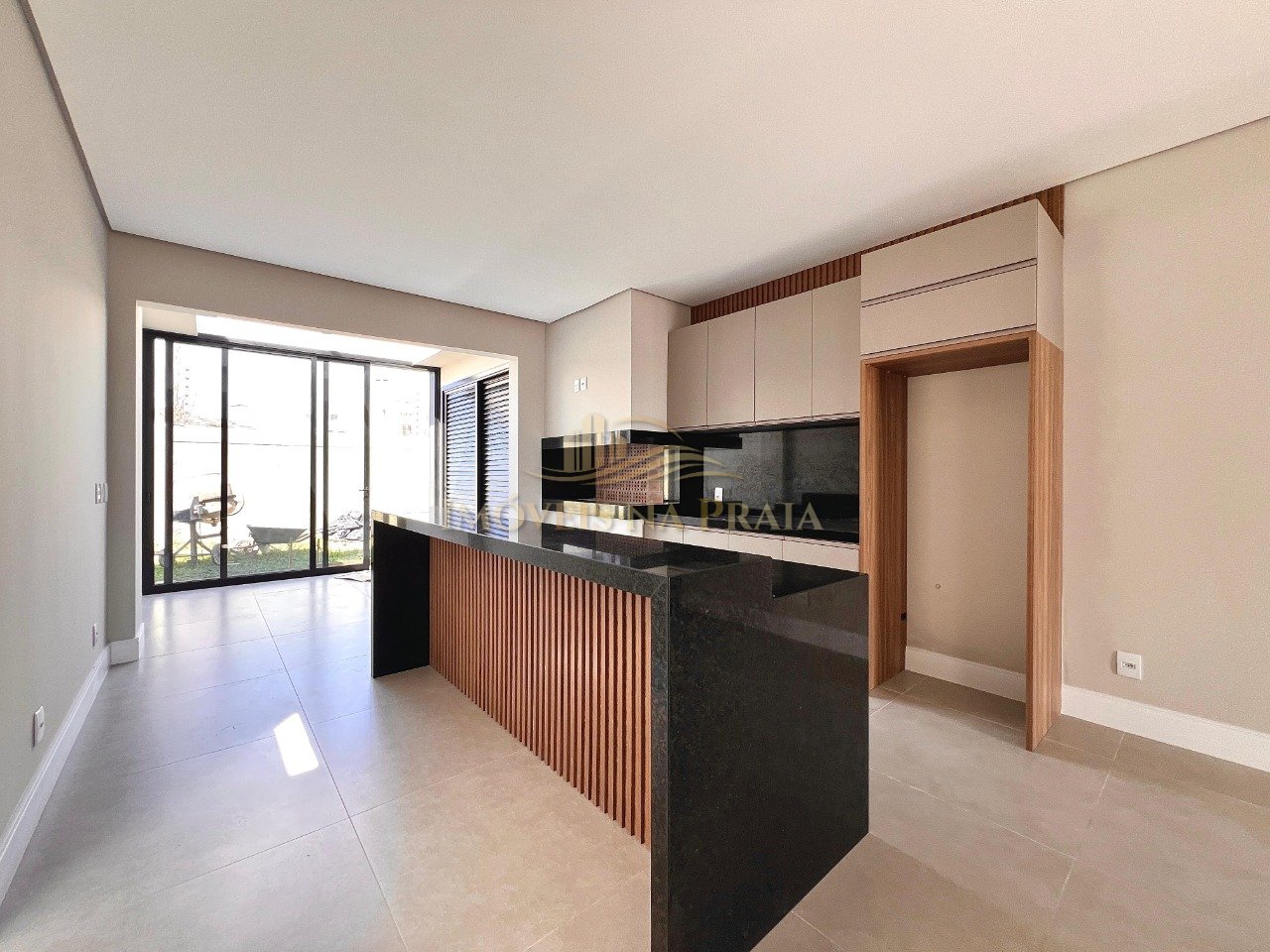 Foto 9 — Casa em Condomínio 4 Dormitório(s) Bairro Sunset