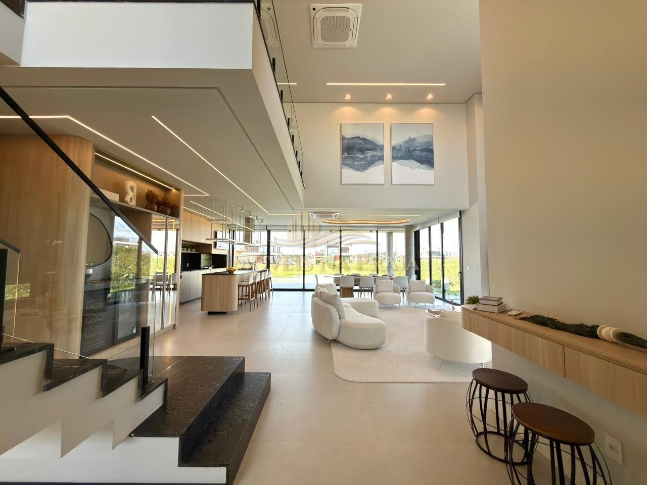 Foto 4 — Casa em Condomínio 5 Dormitório(s) Bairro Amare