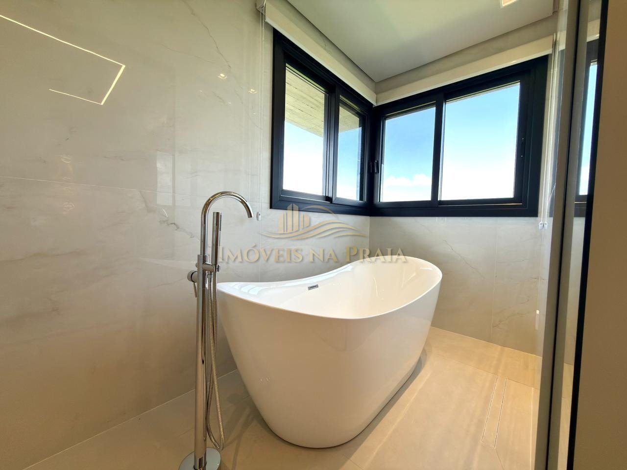 Foto 35 — Casa em Condomínio 5 Dormitório(s) Bairro Amare