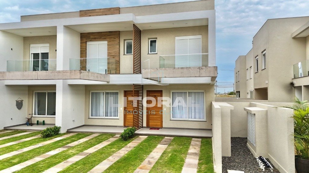 Casa em Condomínio 2 dormitórios no bairro Murano