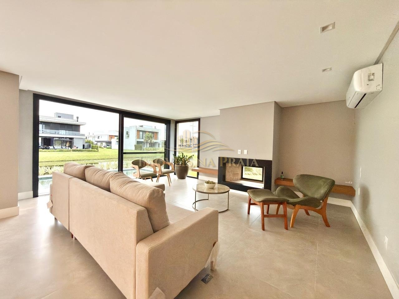 Foto 7 — Casa em Condomínio 4 Dormitório(s) Bairro Sunset