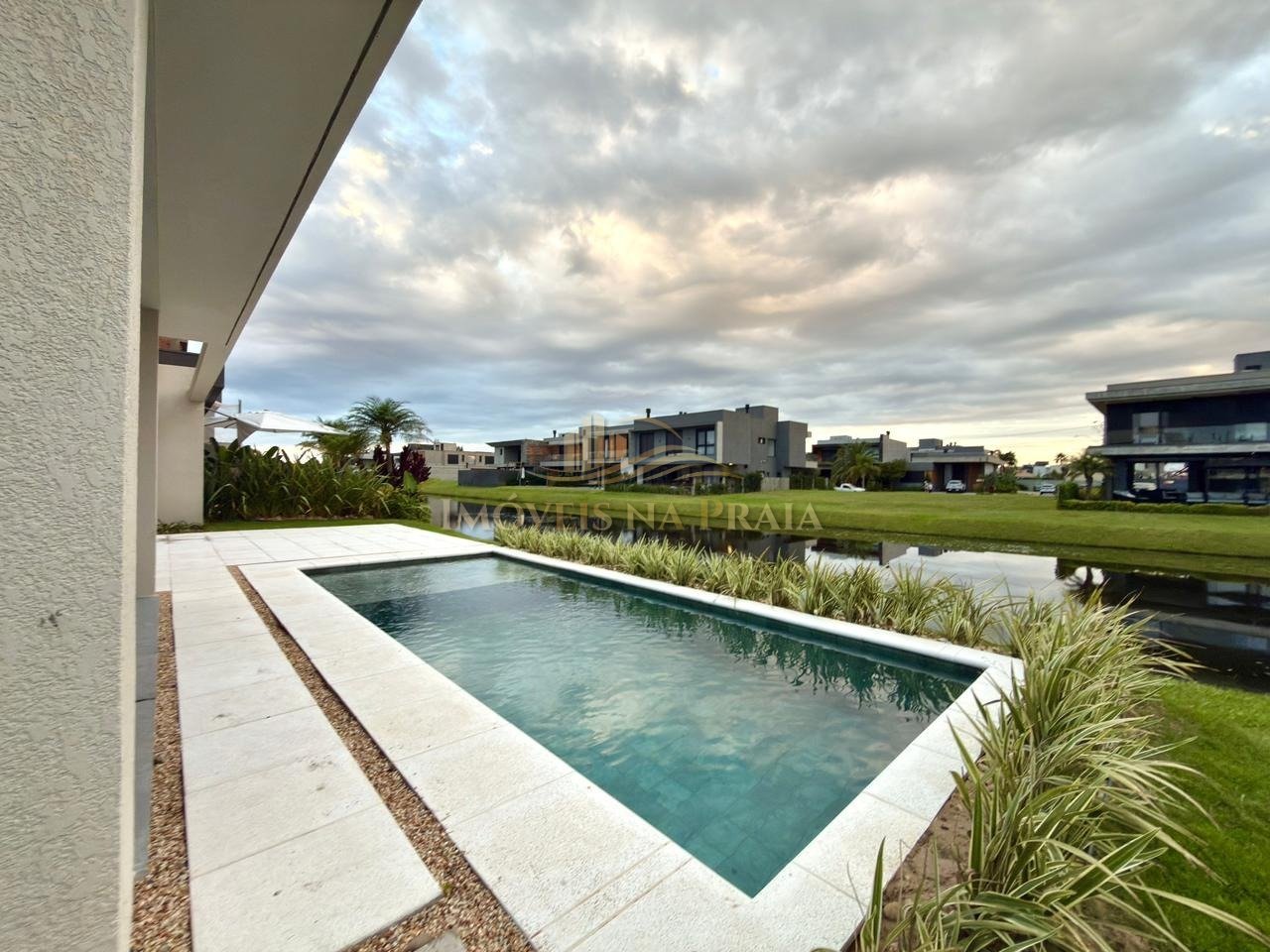 Foto 27 — Casa em Condomínio 4 Dormitório(s) Bairro Sunset