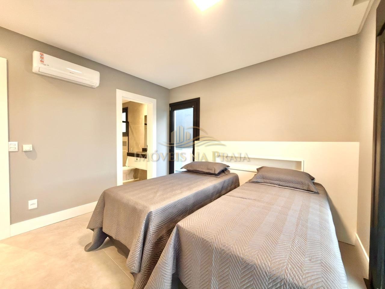 Foto 20 — Casa em Condomínio 4 Dormitório(s) Bairro Sunset