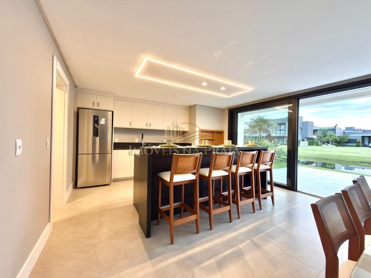 Foto 8 — Casa em Condomínio 4 Dormitório(s) Bairro Sunset