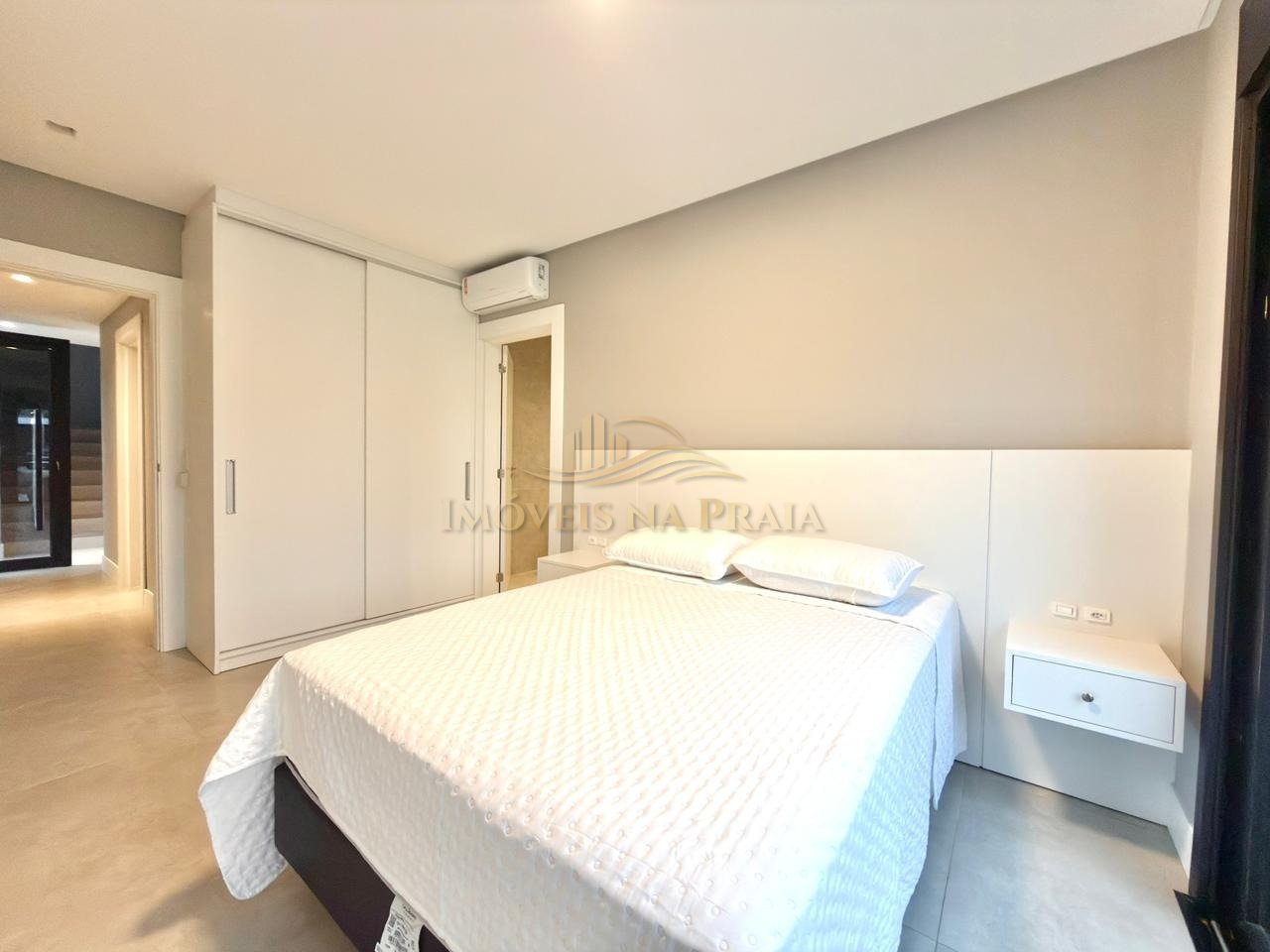 Foto 22 — Casa em Condomínio 4 Dormitório(s) Bairro Sunset