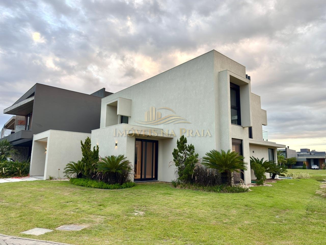 Foto 3 — Casa em Condomínio 4 Dormitório(s) Bairro Sunset