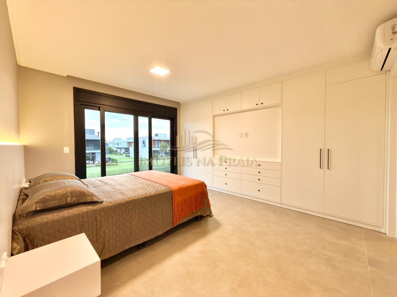 Foto 16 — Casa em Condomínio 4 Dormitório(s) Bairro Sunset