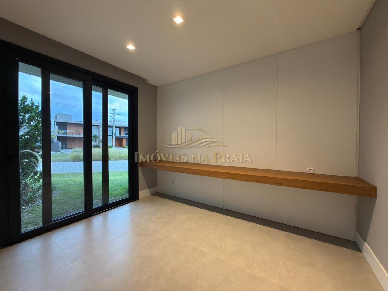 Foto 28 — Casa em Condomínio 4 Dormitório(s) Bairro Sunset