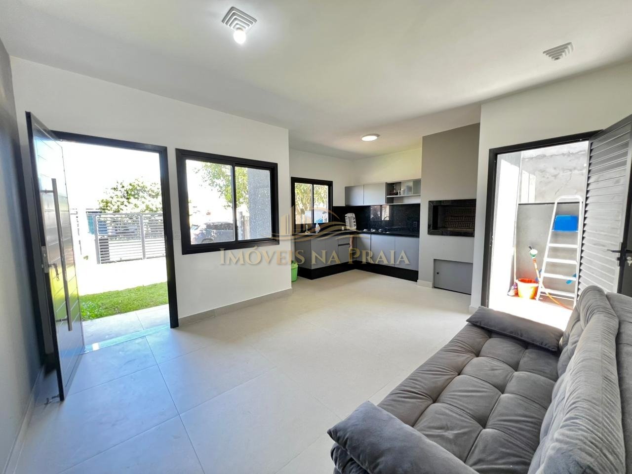 Foto 8 — Casa 2 Dormitório(s) Bairro Noiva do Mar