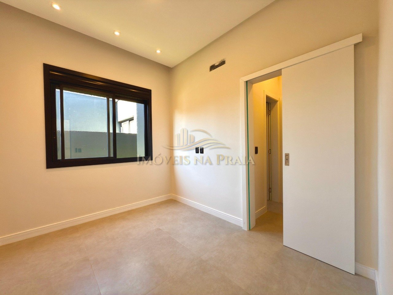 Foto 17 — Casa 4 dormitórios no bairro Noiva do Mar