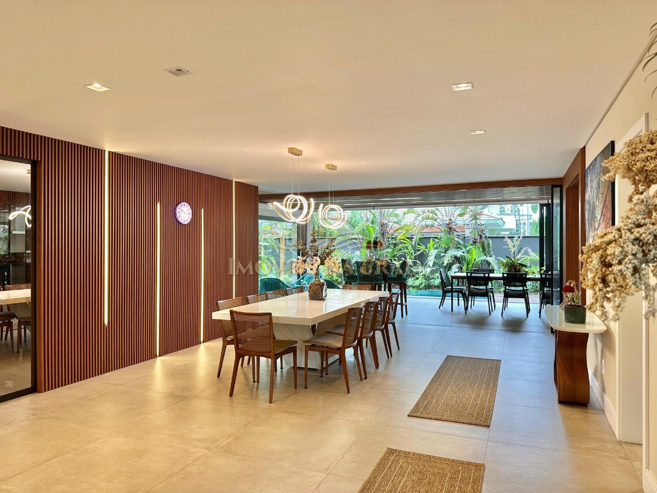 Foto 21 — Casa em Condomínio 5 dormitórios no bairro Playa Vista