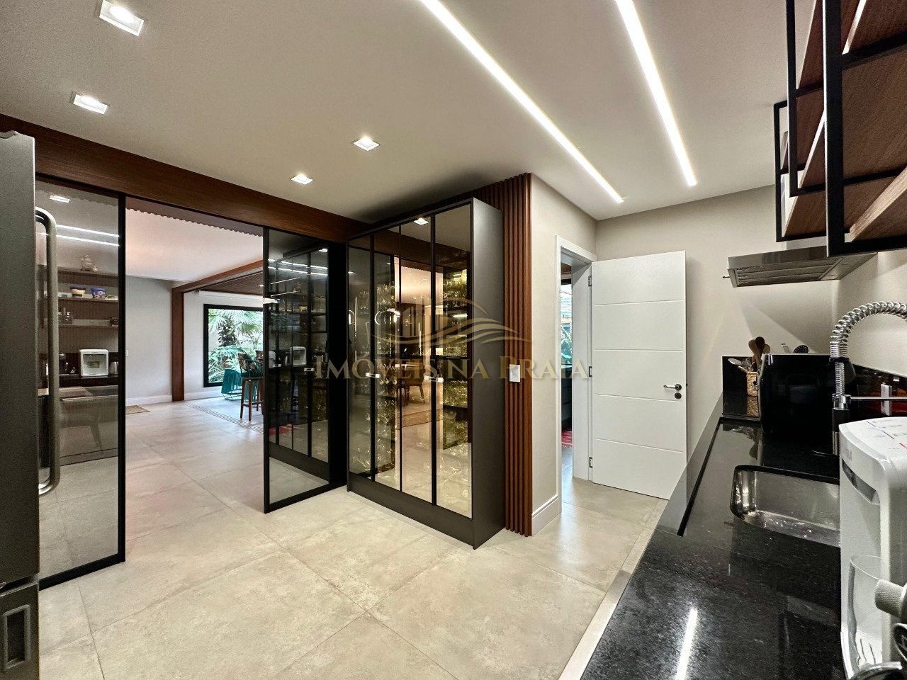 Foto 25 — Casa em Condomínio 5 dormitórios no bairro Playa Vista