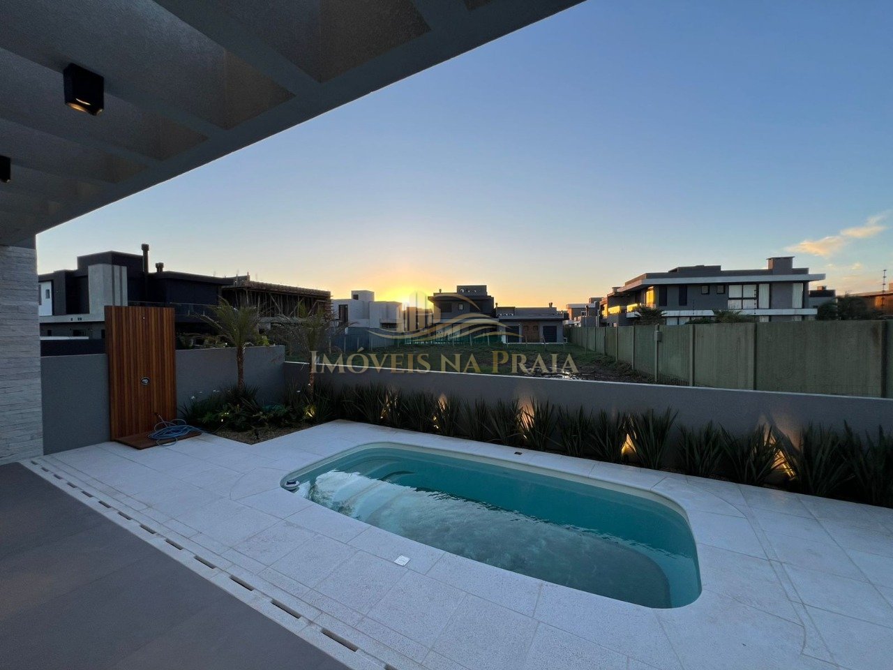 Foto 12 — Casa em Condomínio 4 dormitórios no bairro Sunset