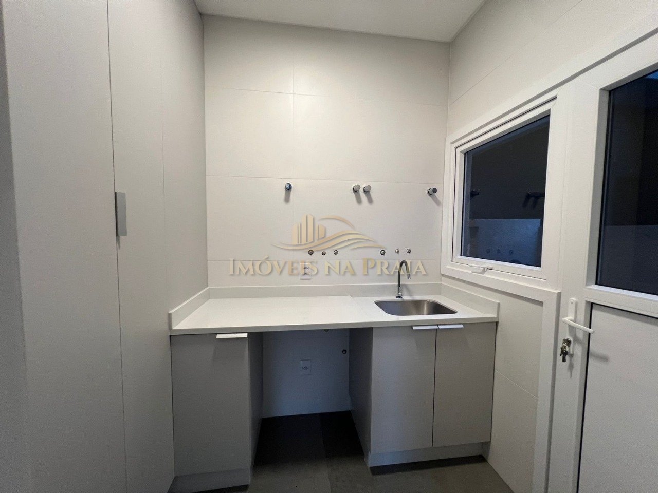 Foto 11 — Casa em Condomínio 4 dormitórios no bairro Sunset