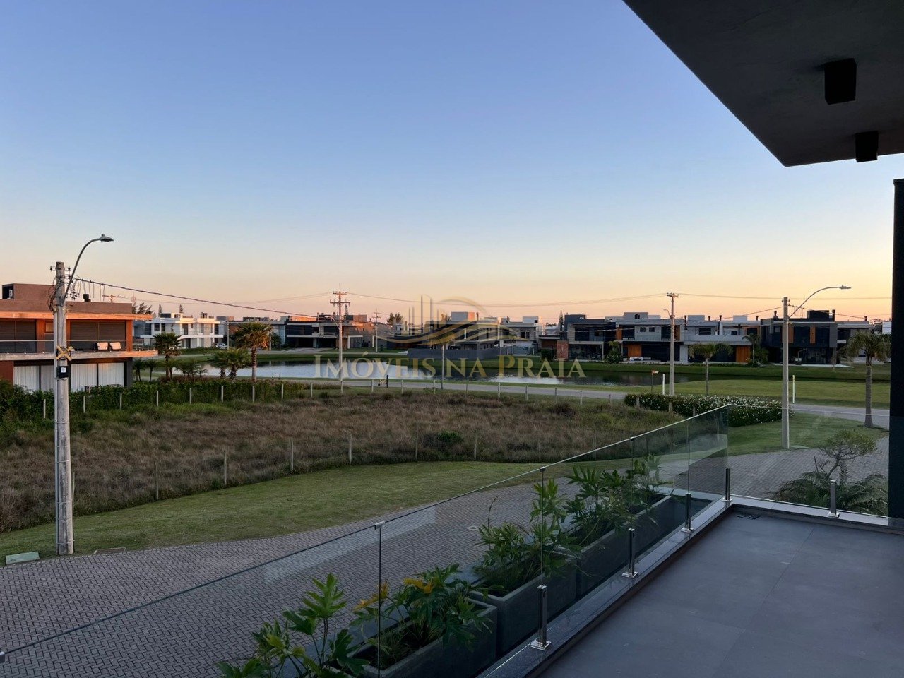 Foto 16 — Casa em Condomínio 4 dormitórios no bairro Sunset