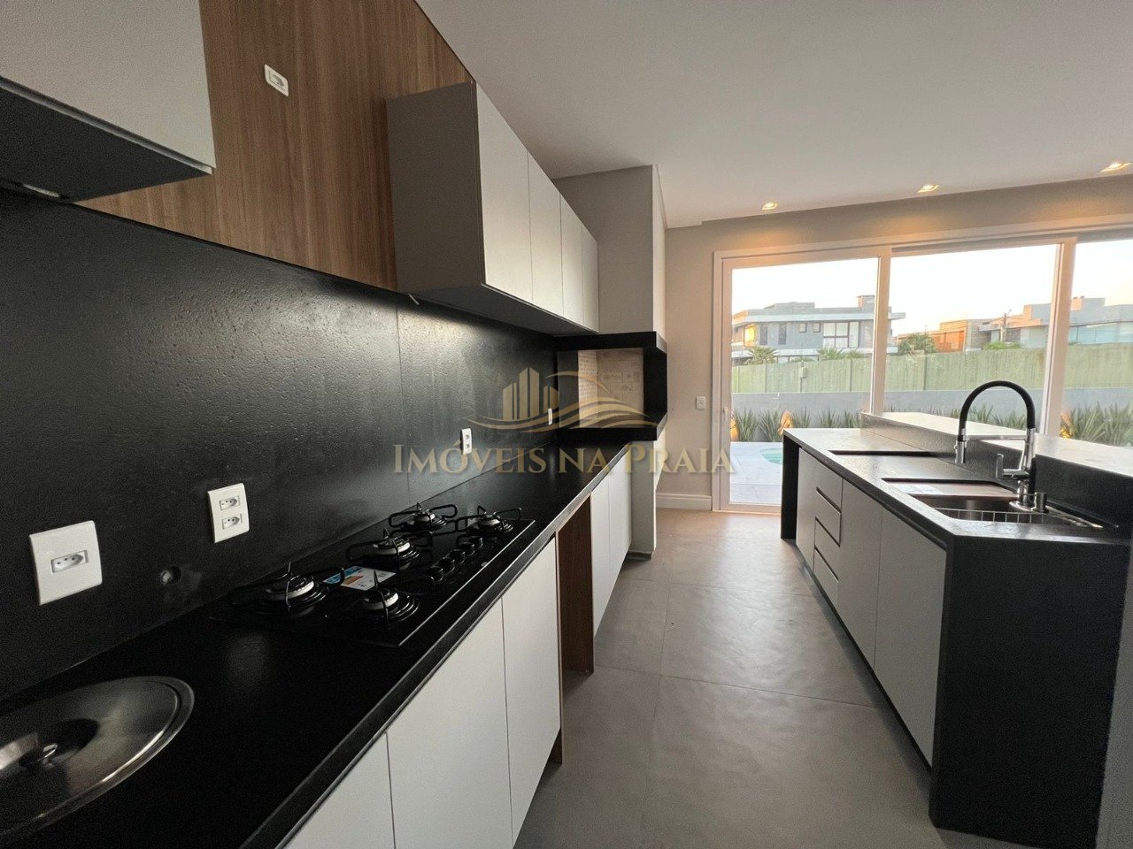 Foto 10 — Casa em Condomínio 4 dormitórios no bairro Sunset