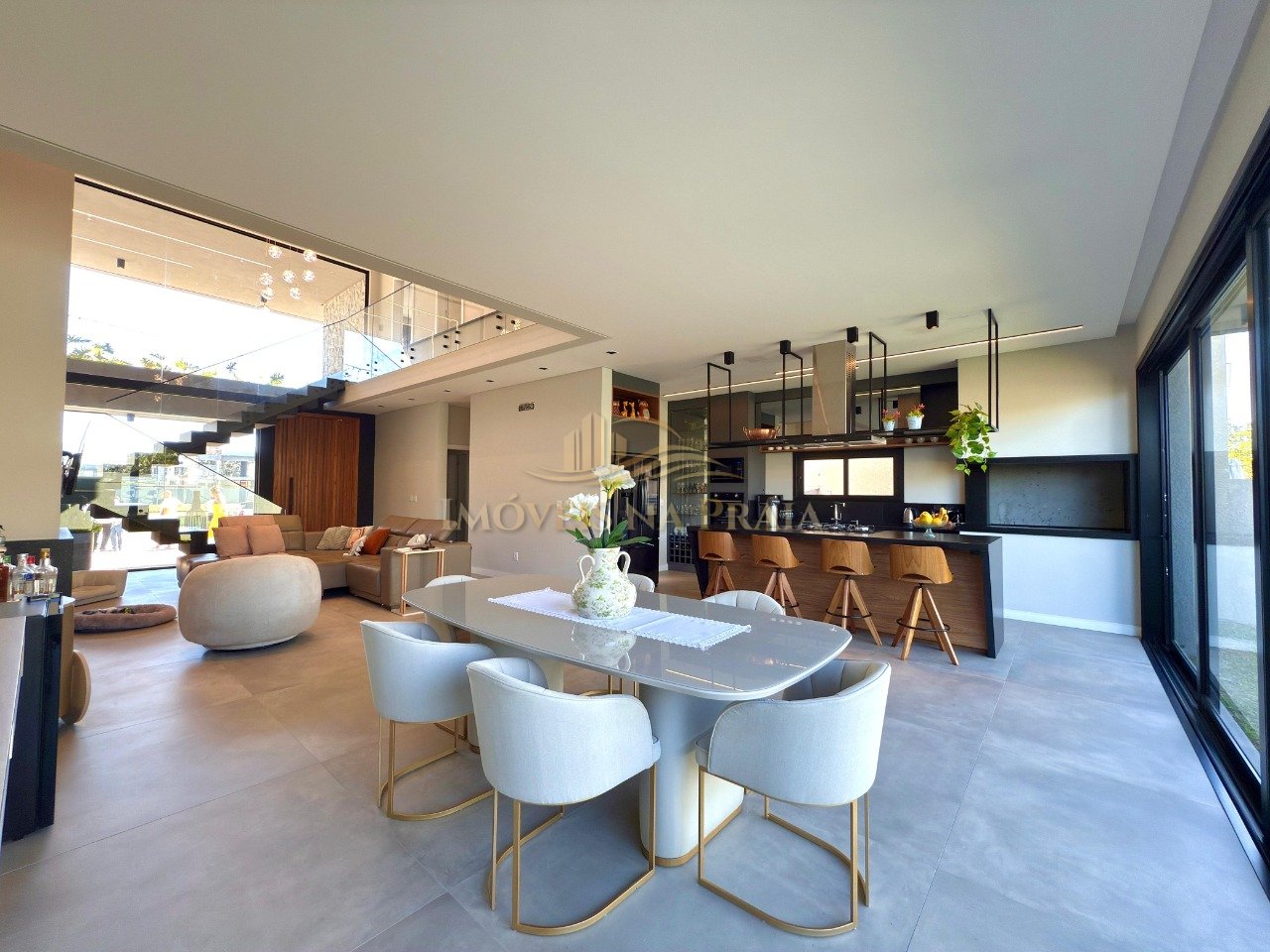 Foto 8 — Casa em Condomínio 5 dormitórios no bairro Sunset